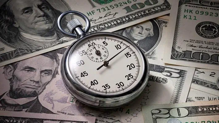 “Tempo é dinheiro”  não é uma afirmação, é um conjuro do capitalismo.