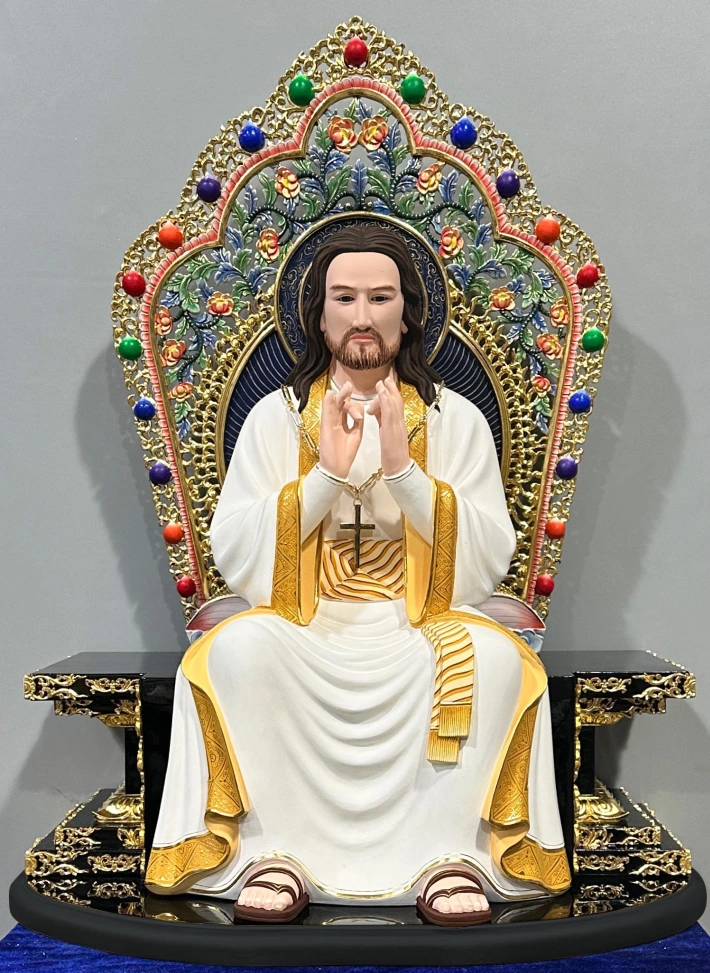 Estátua de Jesus ao estilo tibetano.