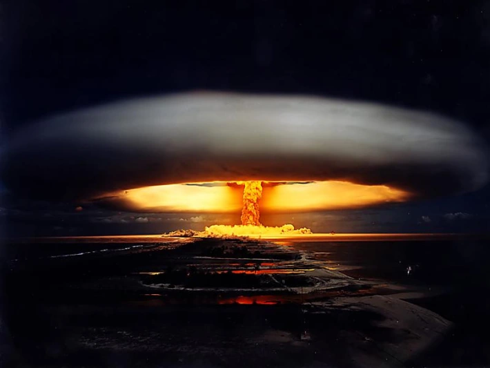 Maior teste nuclear, a Bomba Tsar.