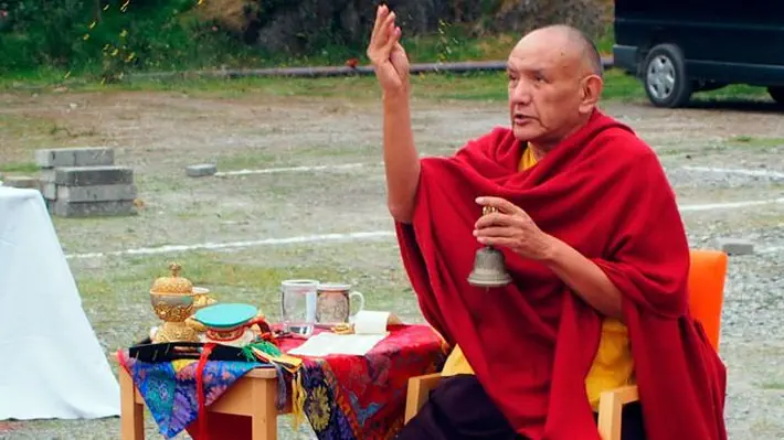 Rinpoche explains where magnetizing activity fit within the Buddhist path, and shows its basic principles, and how to practise it. He stresses the importance of the view of interdependence and the motivation of bodhichitta for the practice to be effective.