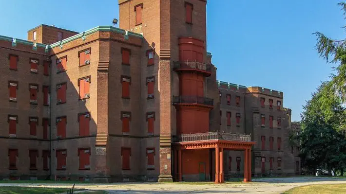 The Rosenhan experiment was an experiment conducted to determine the validity of psychiatric diagnosis. The experimenters feigned hallucinations to enter psychiatric hospitals, and acted normally afterwards.